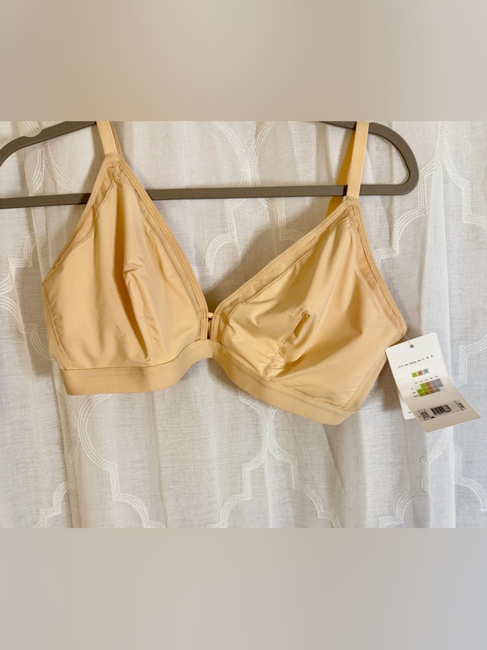 All You Lively Seamless Wireless Bra | Size 3| Adjustable Strap Comfort Nude NWT
